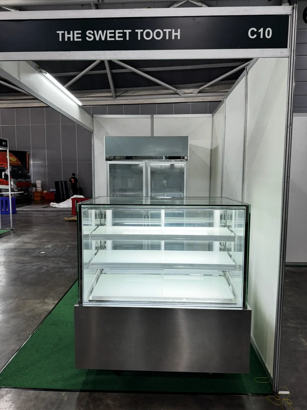 AANRS cake chiller rental Singapore, KINCO Three-Layer Cake Display Chiller P120L3-S-C (White LED / 120cm / Steel Finishing), in use at a real Singapore event
