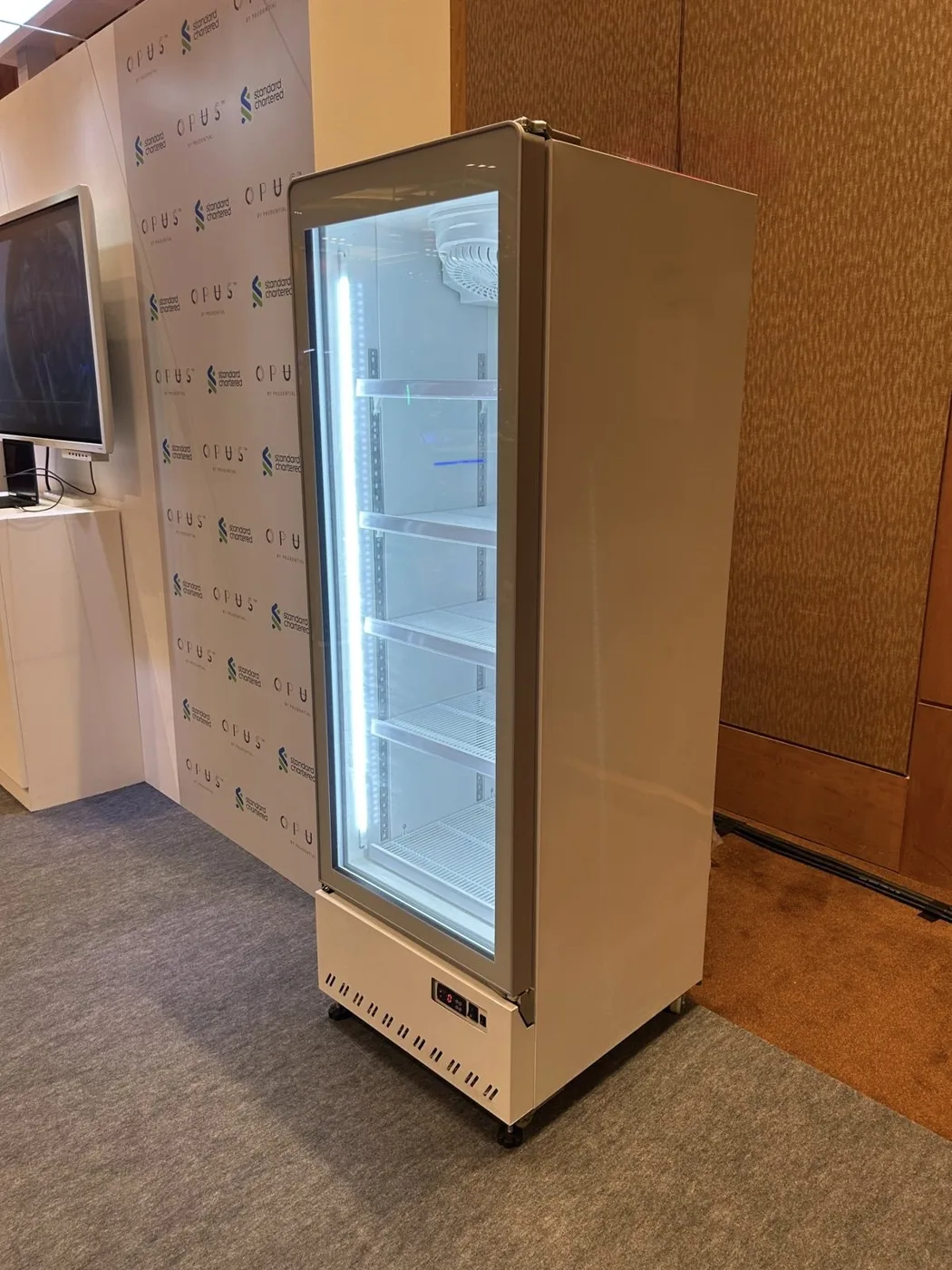 AANRS drink chiller rental Singapore, Kojima 380L Glass Display 1 Door Drink Chiller, in use at a real Singapore event